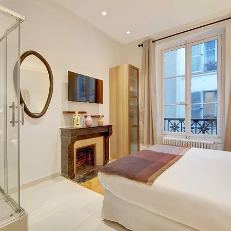 Apartment Charm And Elegance For 8p-3br - Grands Boulevards Paris