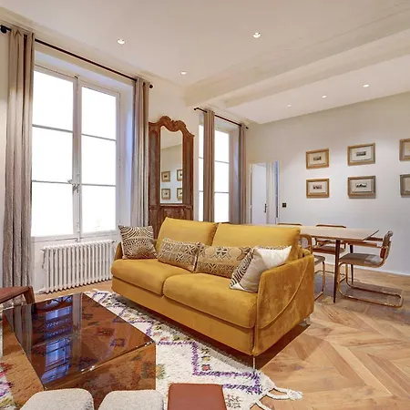 Apartment Charm And Elegance For 8p-3br - Grands Boulevards Paris