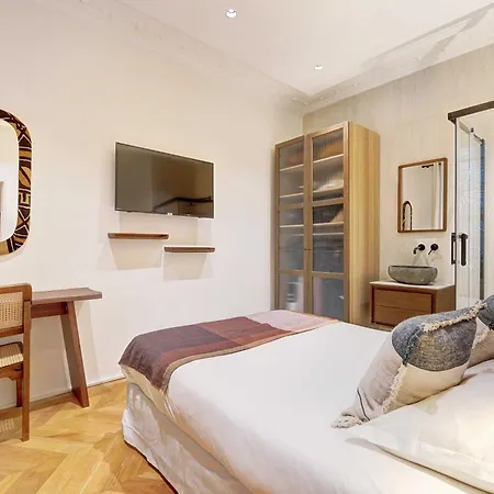 Charm And Elegance For 8p-3br - Grands Boulevards Apartment *