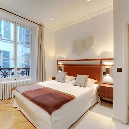 Apartment Charm And Elegance For 8p-3br - Grands Boulevards Paris