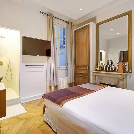 Charm And Elegance For 8p-3br - Grands Boulevards Parijs